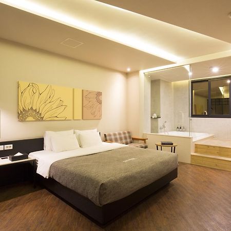 2 Heaven Hotel Seomyeon Пусан Экстерьер фото