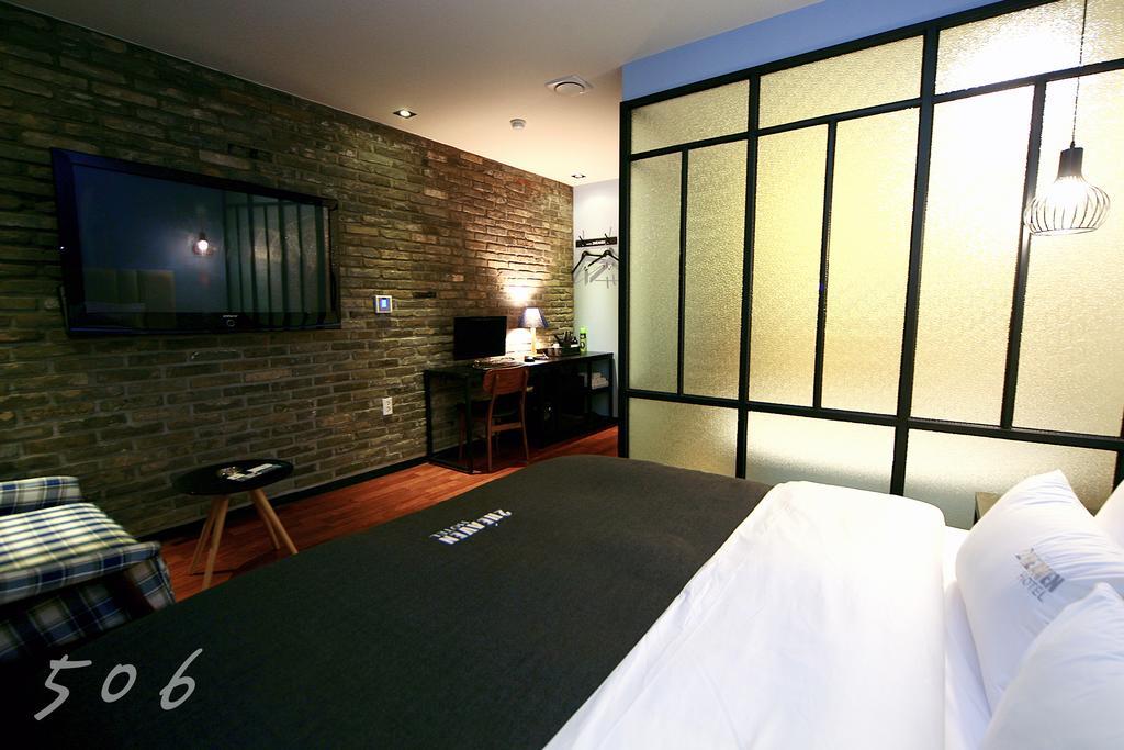 2 Heaven Hotel Seomyeon Пусан Экстерьер фото
