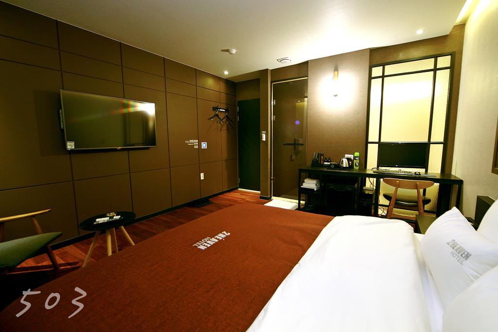 2 Heaven Hotel Seomyeon Пусан Экстерьер фото