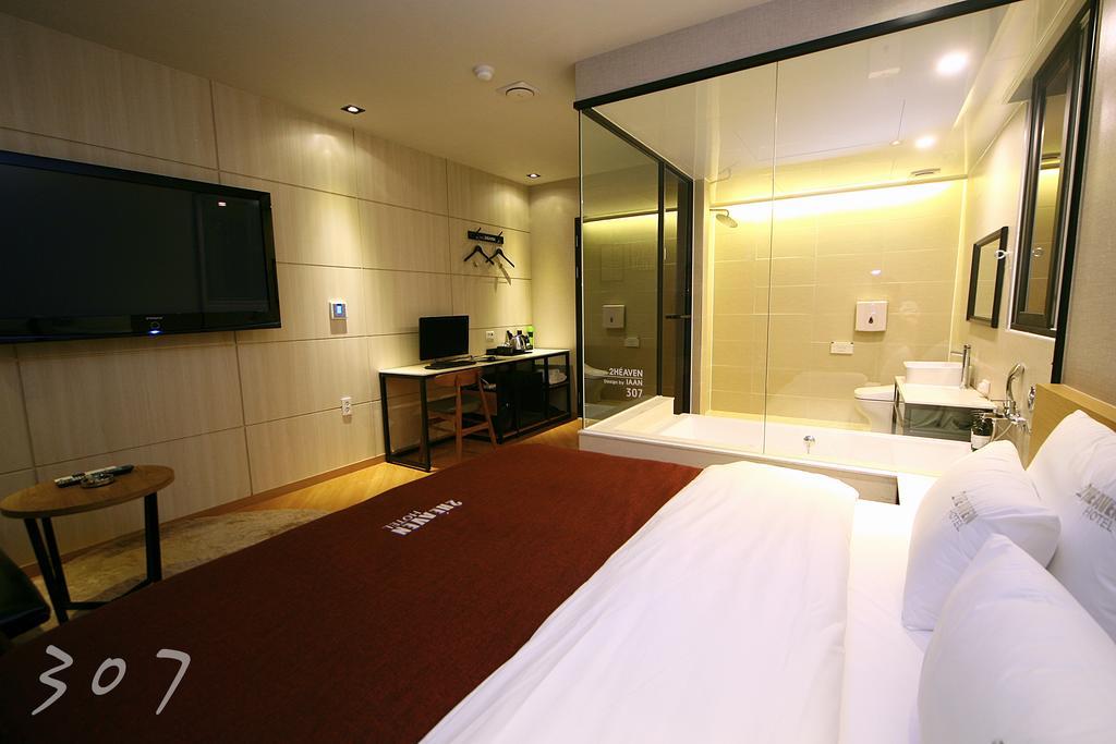 2 Heaven Hotel Seomyeon Пусан Экстерьер фото