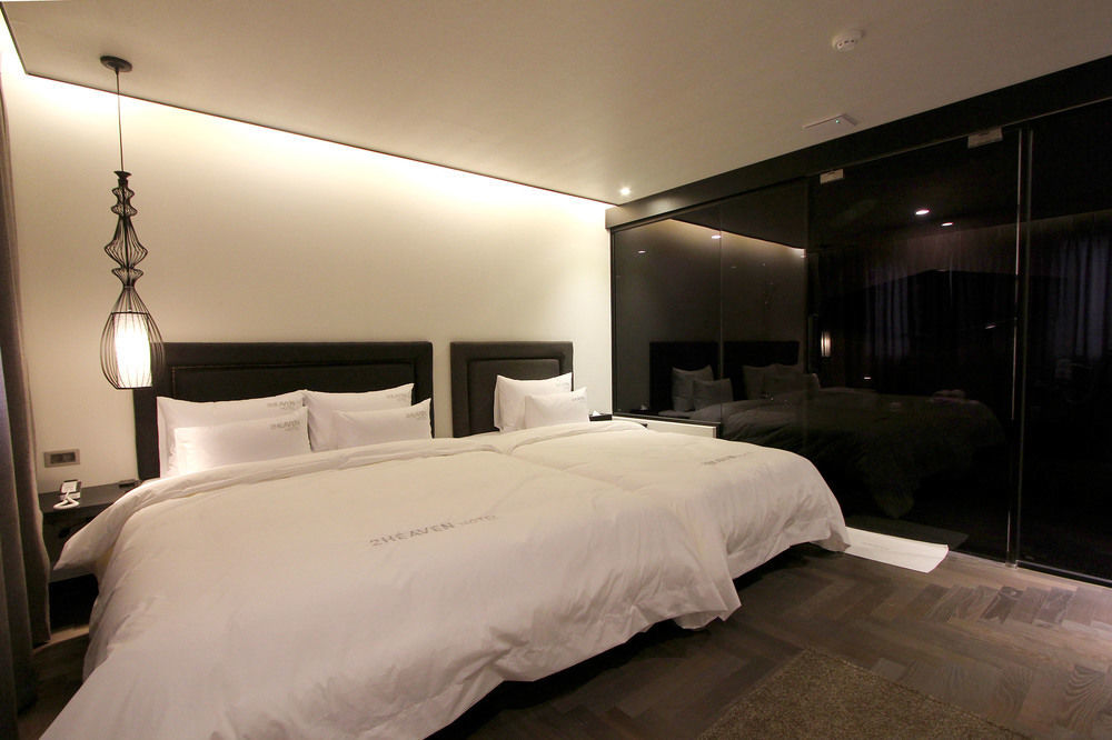 2 Heaven Hotel Seomyeon Пусан Экстерьер фото