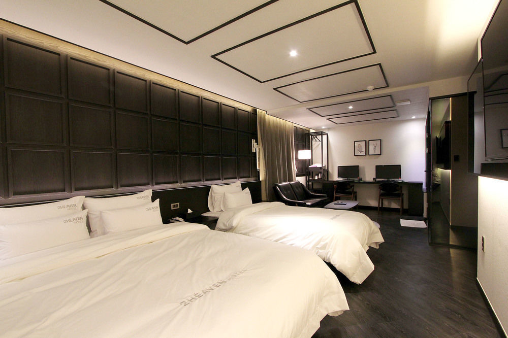 2 Heaven Hotel Seomyeon Пусан Экстерьер фото