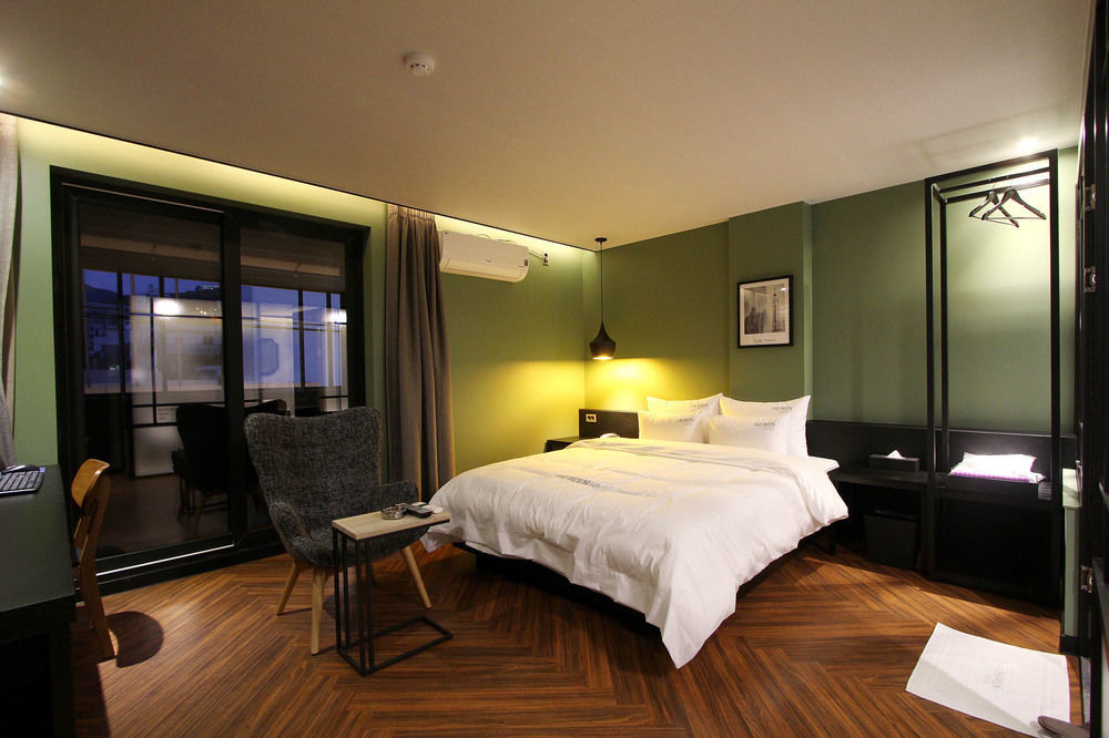 2 Heaven Hotel Seomyeon Пусан Экстерьер фото